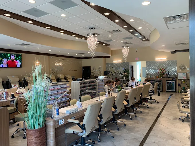 Base Coat Nail Salon